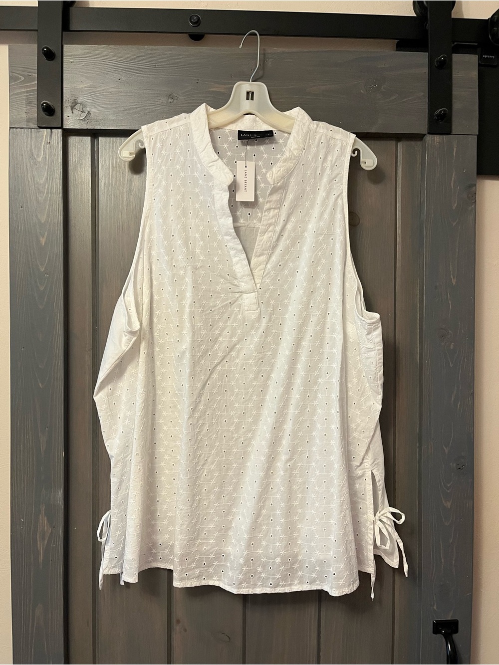 Lane Bryant White Eyelet Sleeveless Split-Neck Top